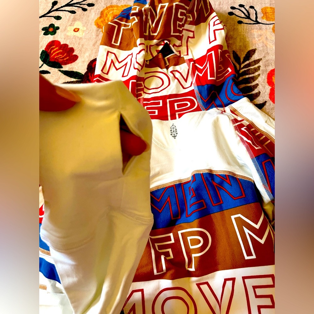 Free People Dawn to Dusk Printed Hoodie // NWT // FP Movement // Logo - Picture 11 of 11